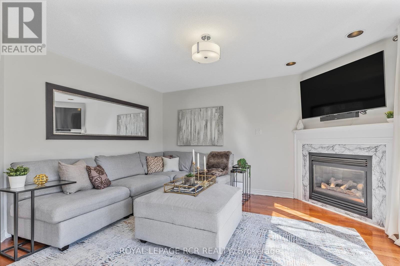 39 Prince Drive, Bradford West Gwillimbury, Ontario  L3Z 3B6 - Photo 10 - N12119903