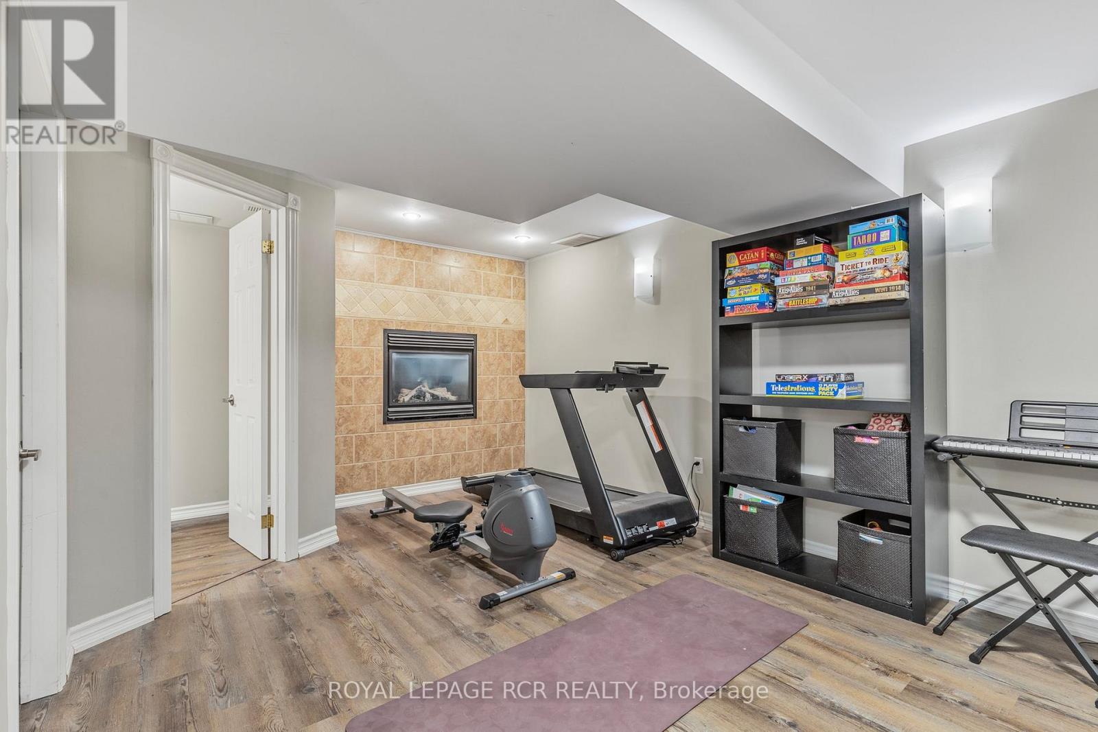 39 Prince Drive, Bradford West Gwillimbury, Ontario  L3Z 3B6 - Photo 21 - N12119903
