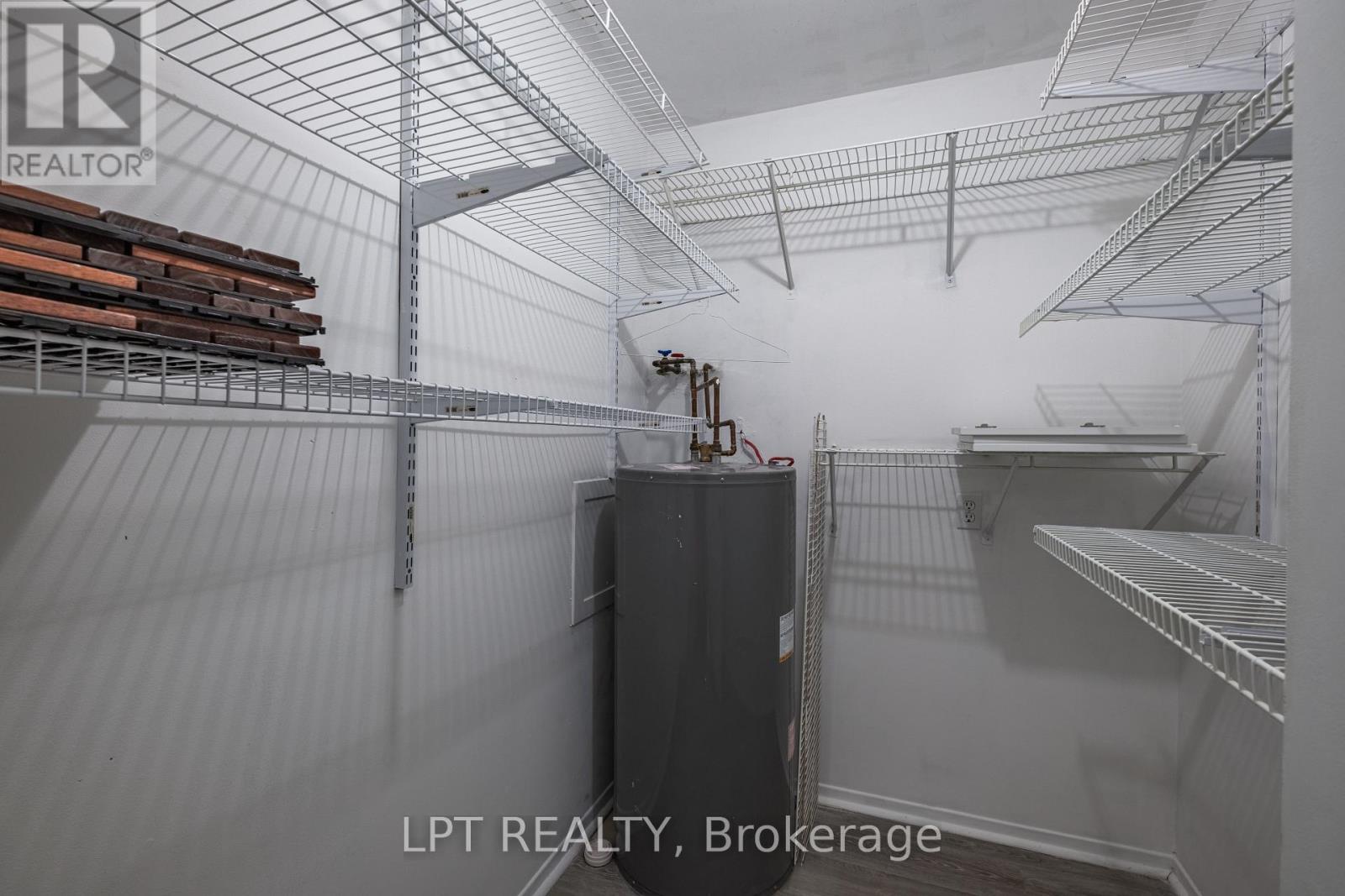 Property at 204 - 310 KINGSDALE AVENUE image 4