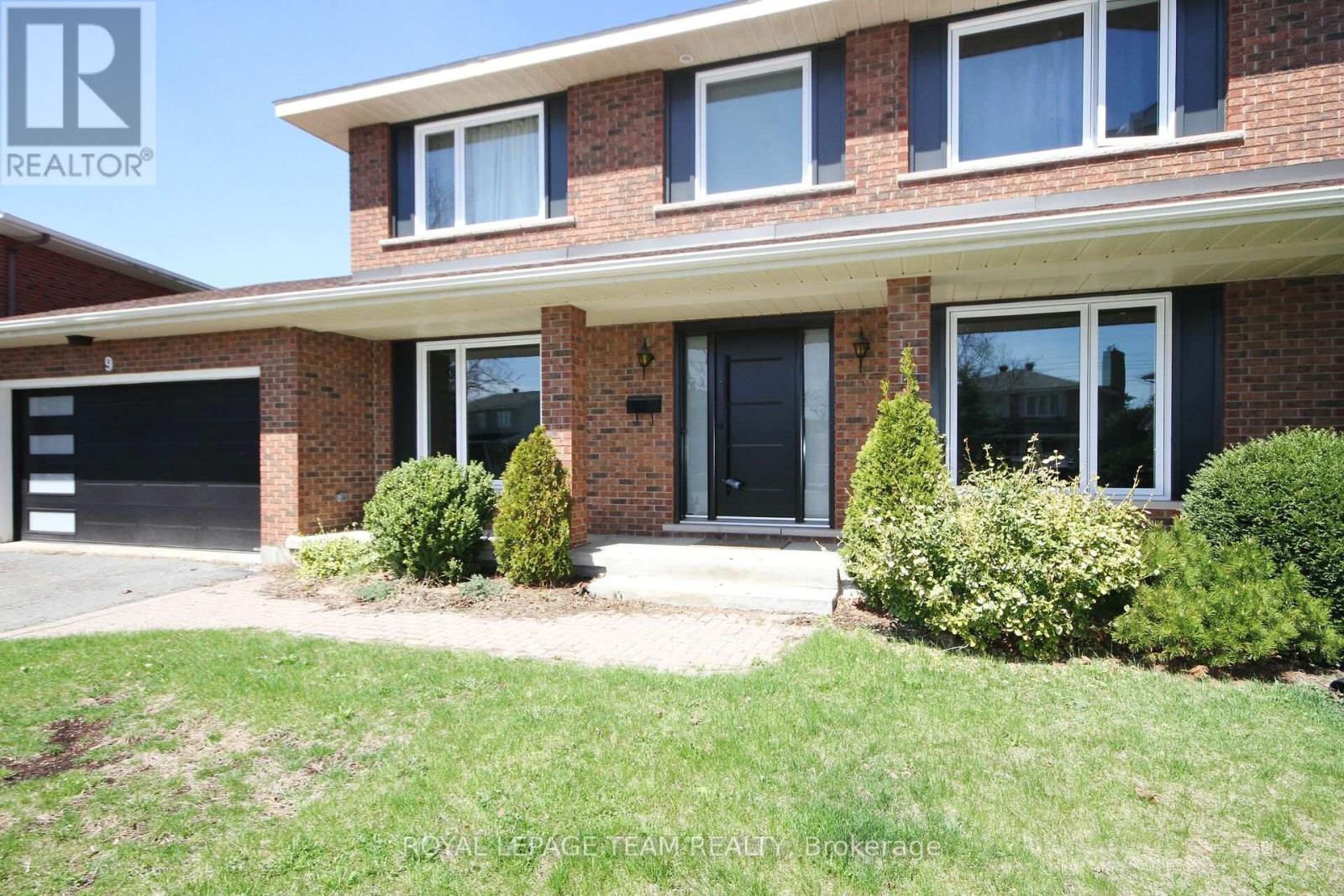 Property at 9 STRATHEARN COURT image 2