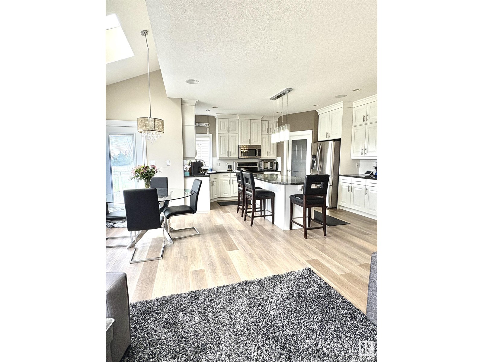 8532 16a Av Sw, Edmonton, Alberta  T6X 0H9 - Photo 6 - E4434036