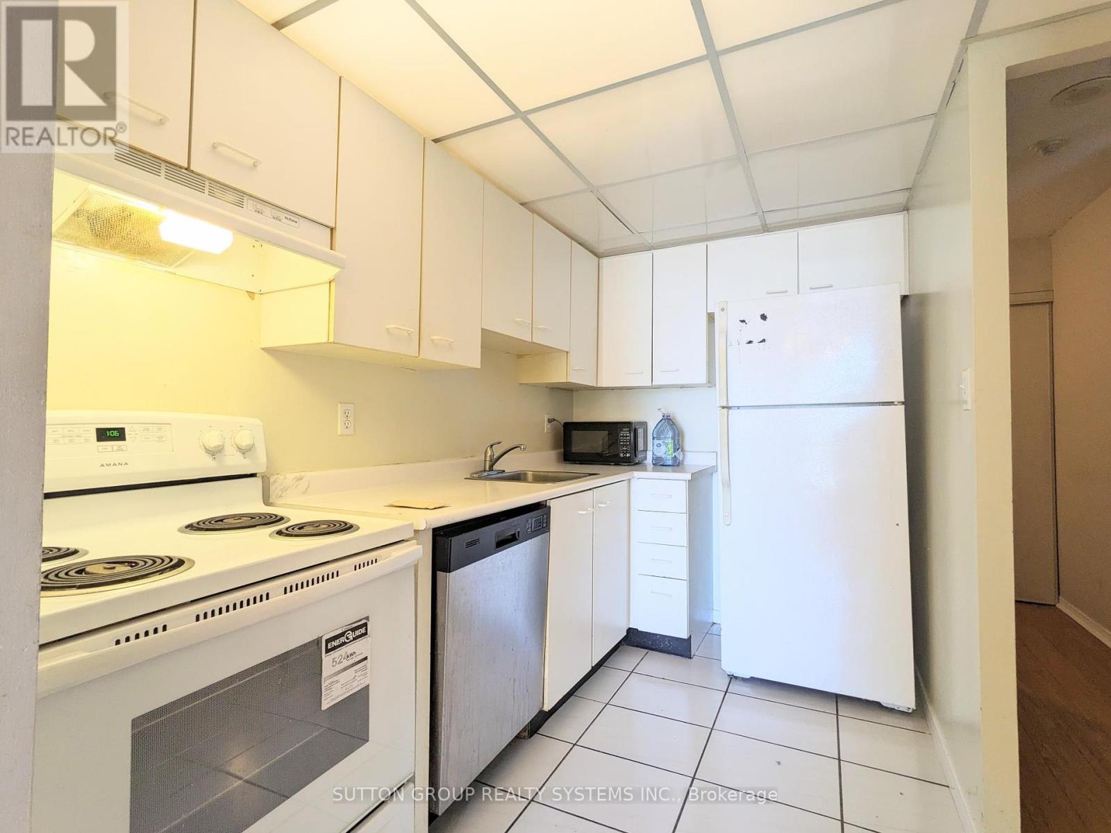 1112 - 155 Hillcrest Avenue, Mississauga, Ontario  L5B 3Z2 - Photo 14 - W12119627