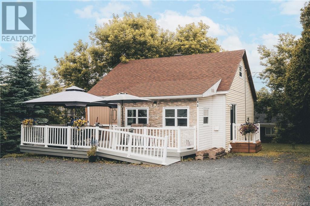 Property at 42 St-Jean Avenue image 1
