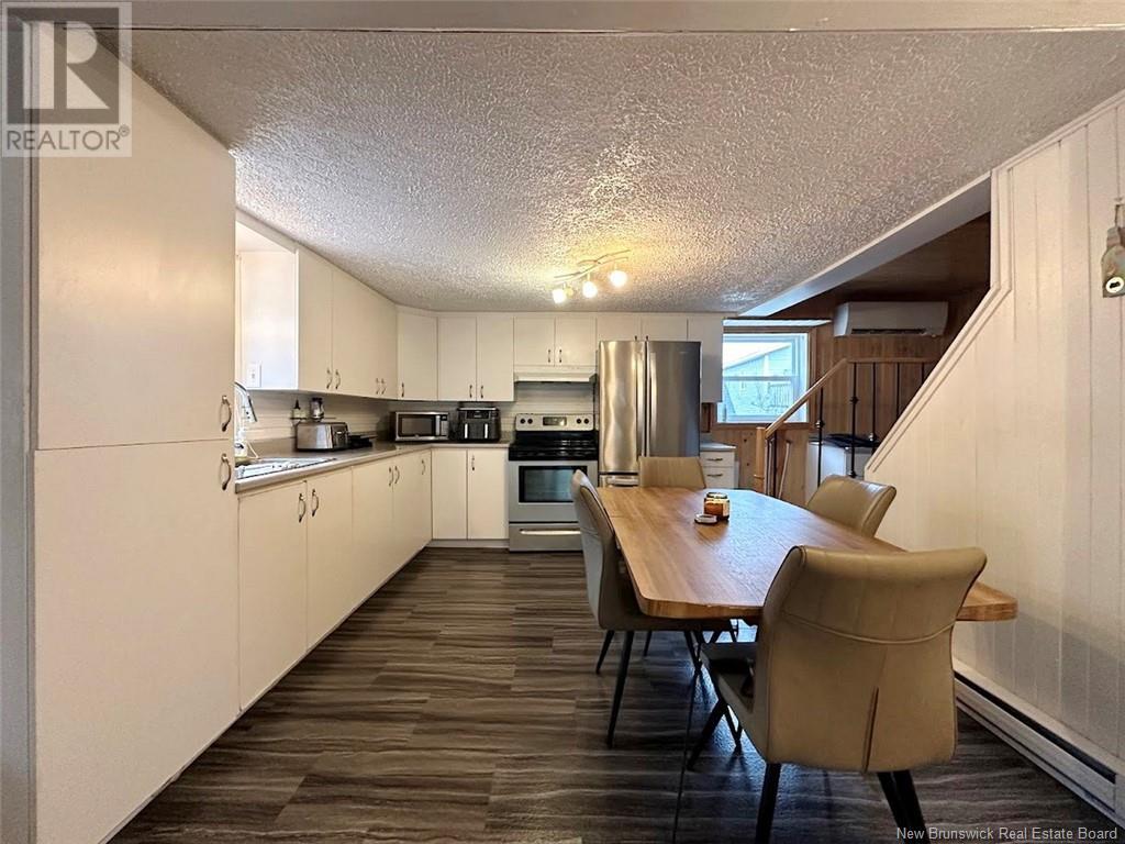 Property at 42 St-Jean Avenue image 3