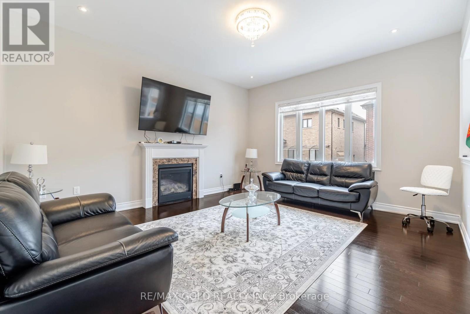 Property at 11 CARL FINLAY DRIVE image 5