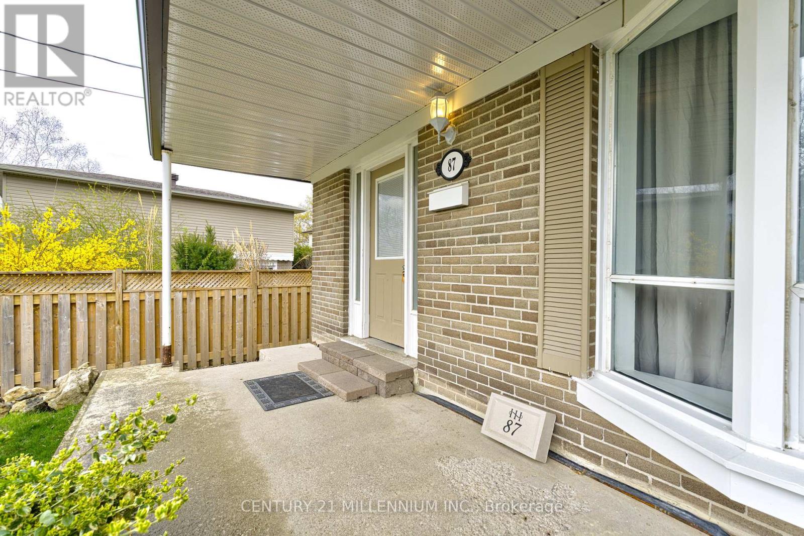 Property at 87 PENNINGTON CRESCENT image 4