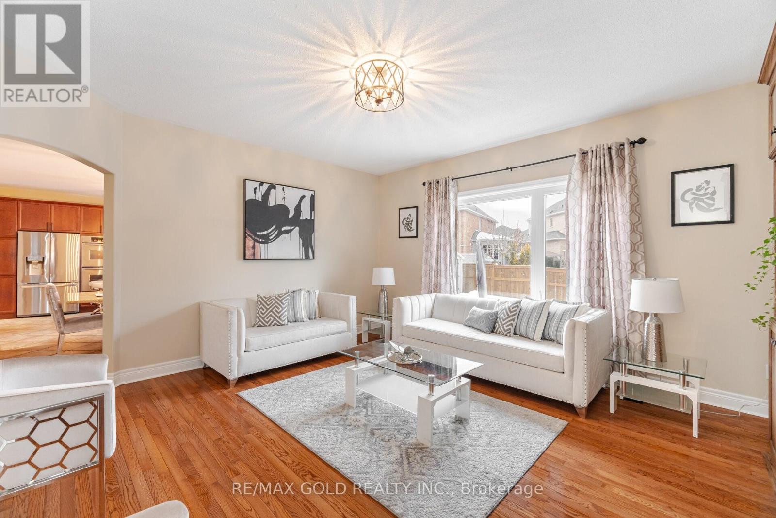 59 Saint Hubert Drive, Brampton, Ontario  L6P 1Y5 - Photo 13 - W12119909