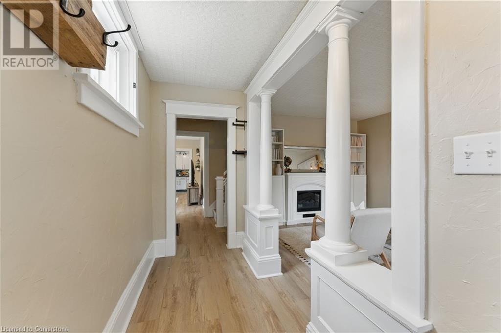 Property at 116 WELLINGTON Street image 4