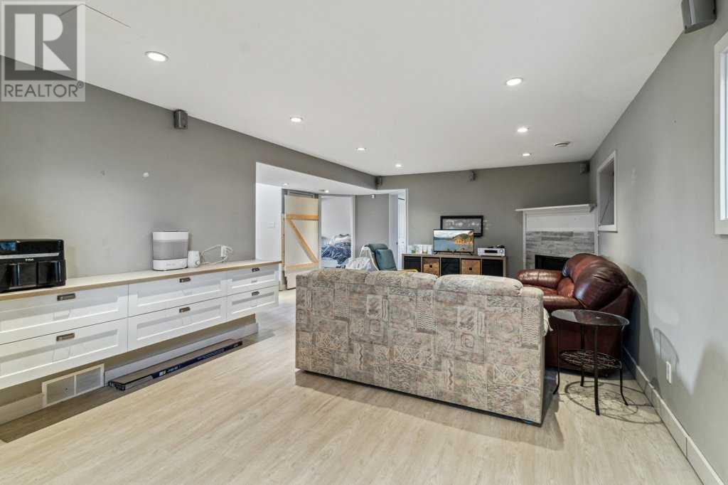 9 Fern Glade Crescent, Sylvan Lake, Alberta  T4S 1Z5 - Photo 19 - A2214102