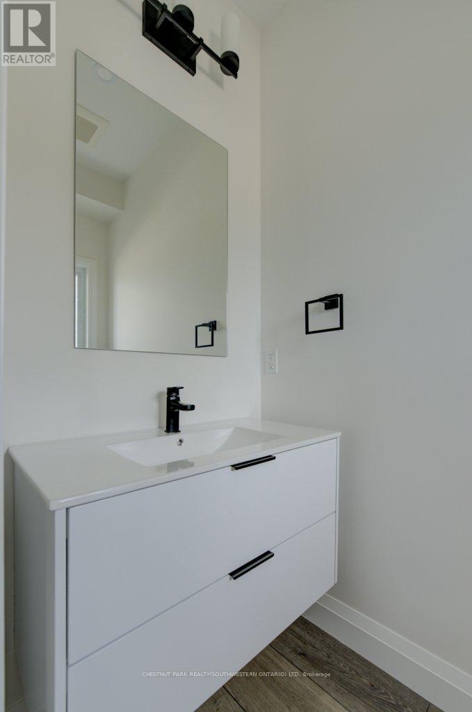 Property at 573 GUELPH STREET image 4