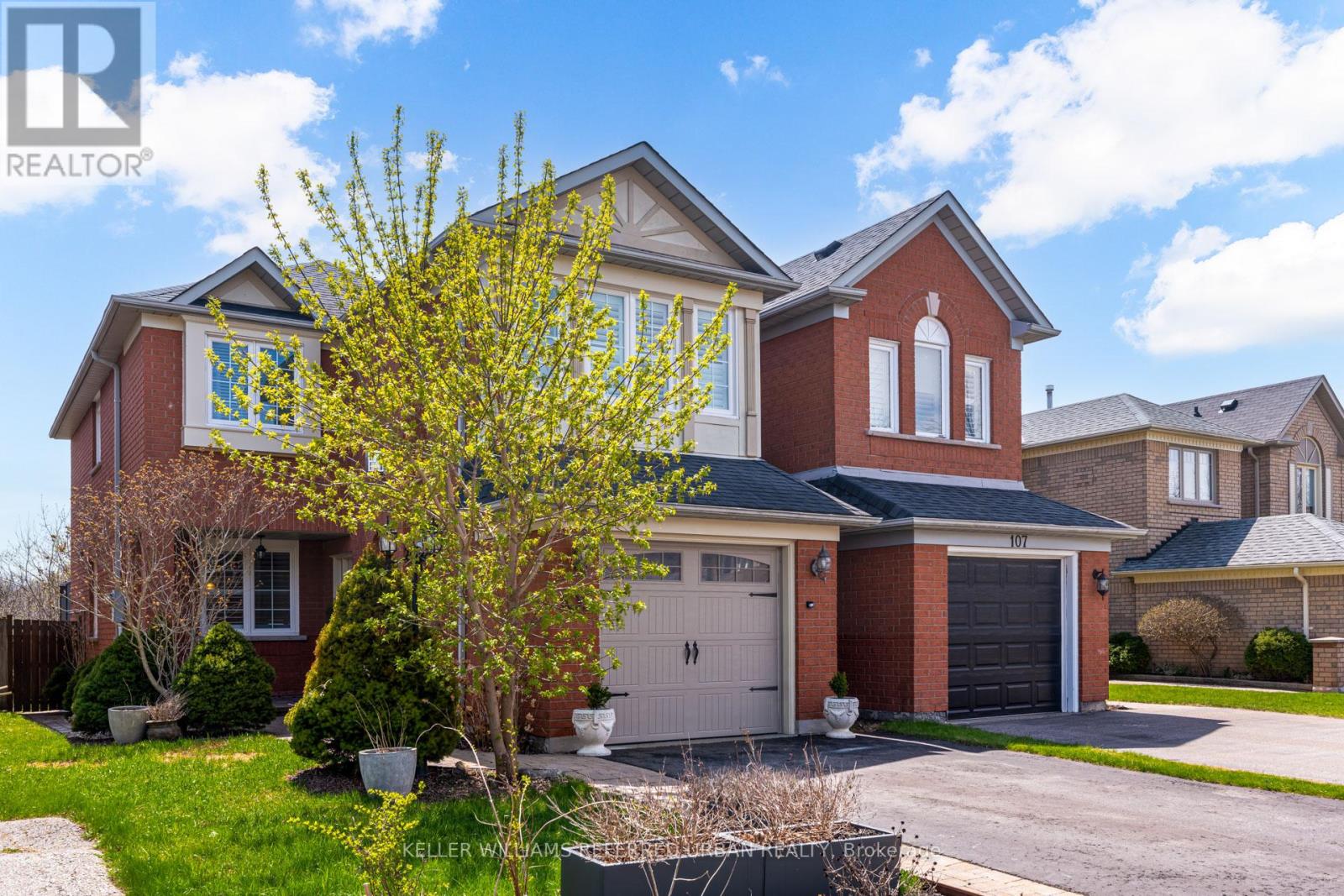 105 White Pine Crescent, Pickering (Highbush), Ontario  L1V 6S3 - Photo 2 - E12119294