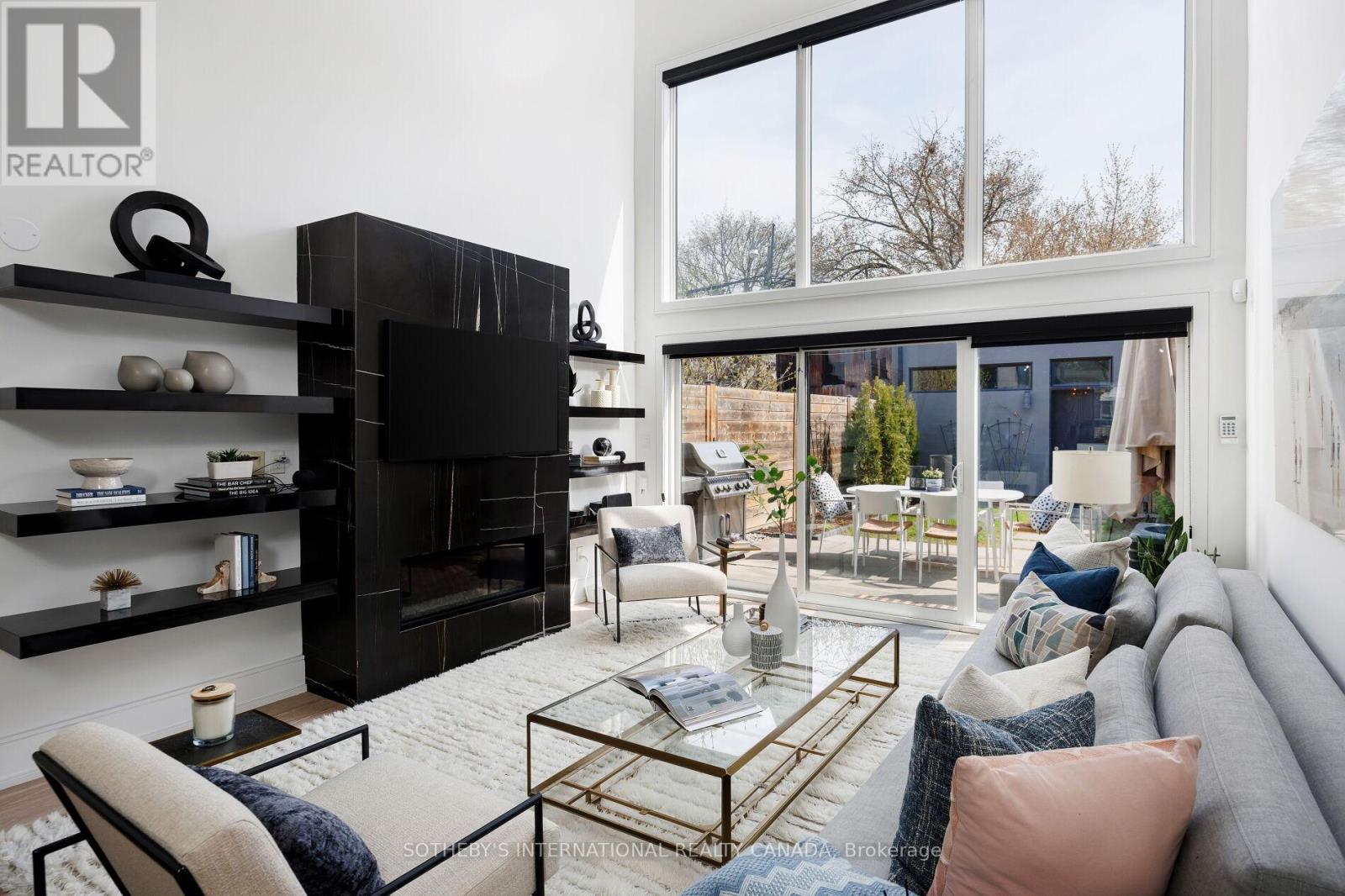 121 Markham Street, Toronto (Trinity-Bellwoods), Ontario  M6J 2G4 - Photo 15 - C12110471