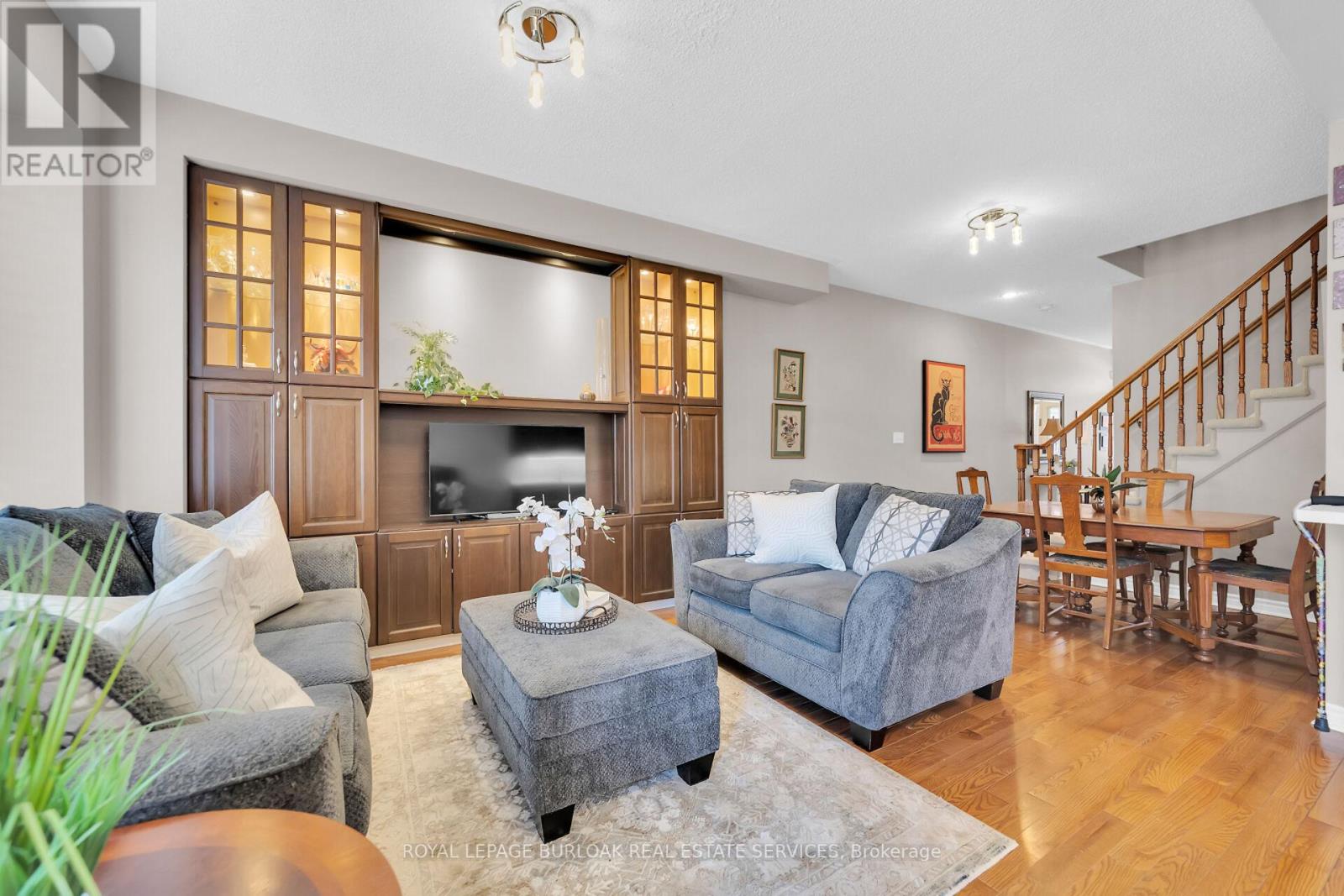 41 - 300 Ravineview Way, Oakville, Ontario  L6H 7J2 - Photo 10 - W12101247