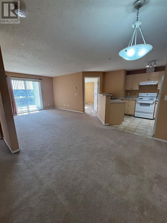 Property at 3318, 10 Prestwick Bay SE image 4