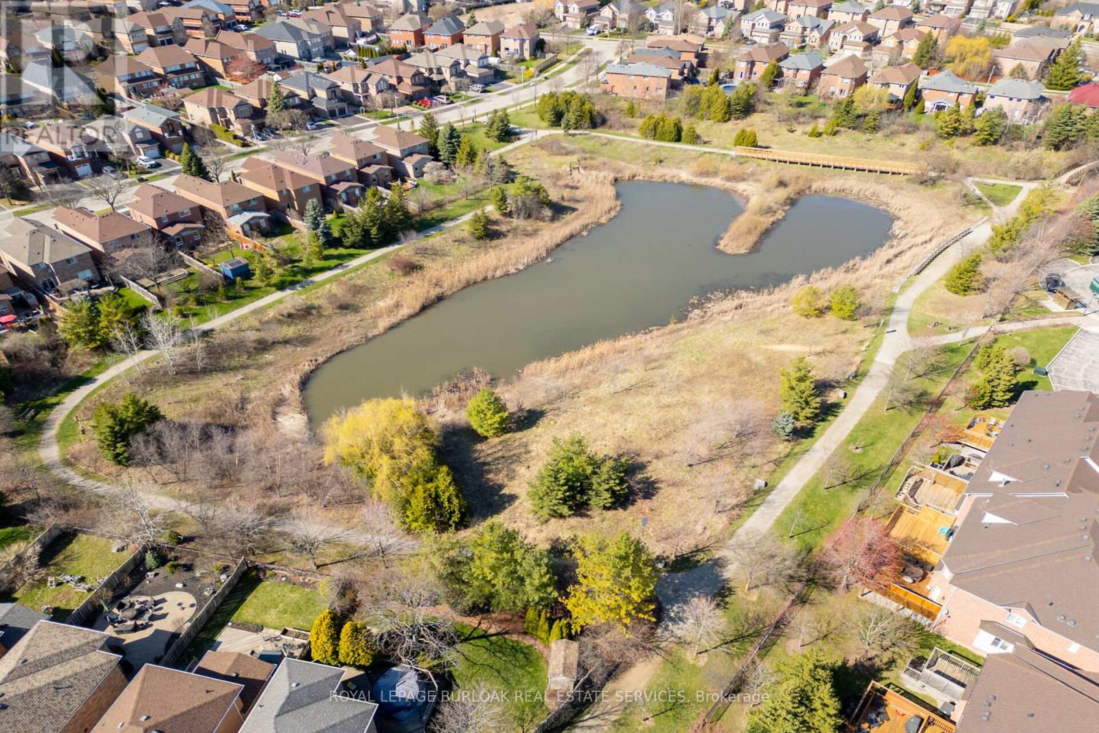 41 - 300 Ravineview Way, Oakville, Ontario  L6H 7J2 - Photo 46 - W12101247