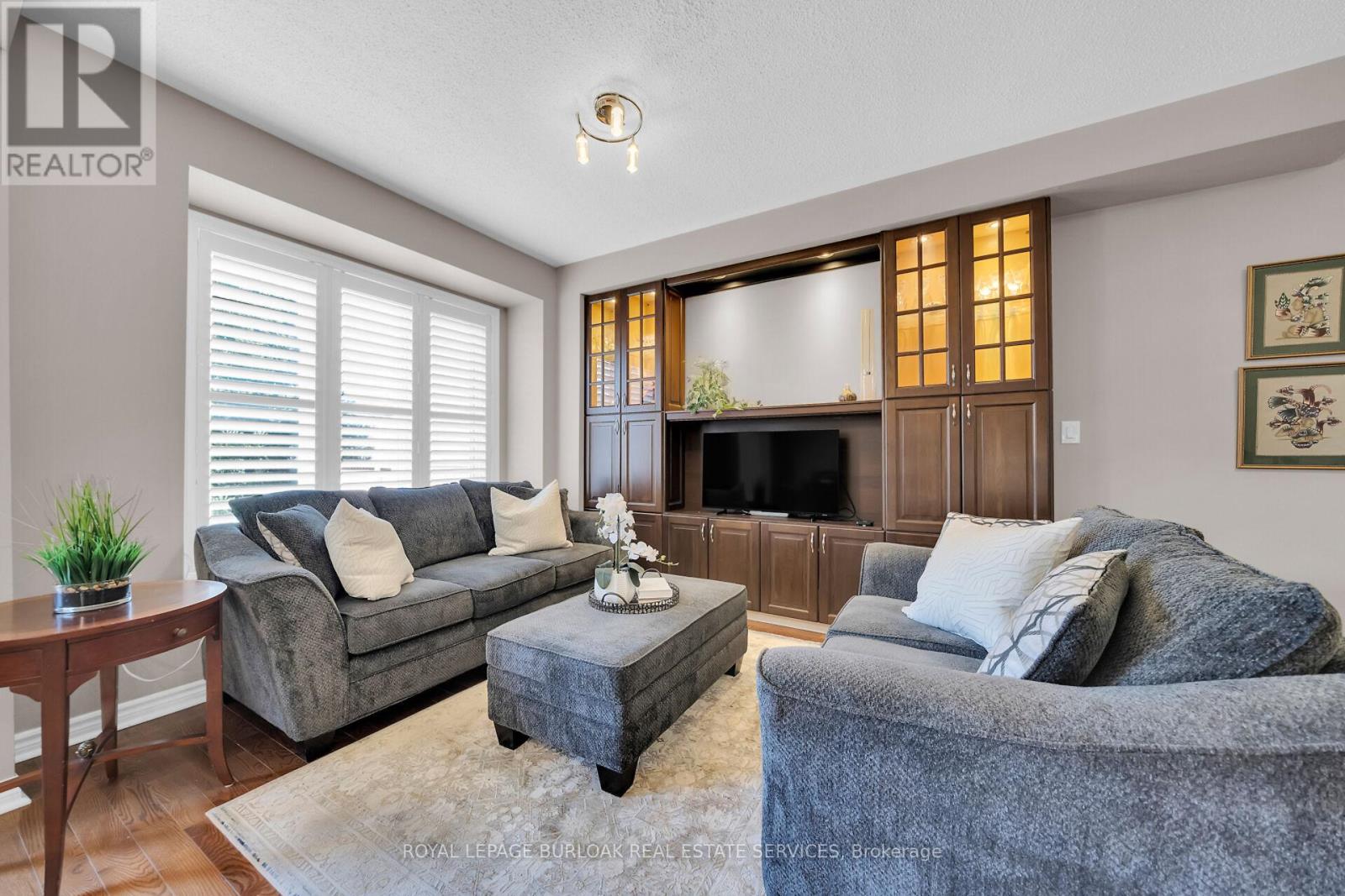 41 - 300 Ravineview Way, Oakville, Ontario  L6H 7J2 - Photo 8 - W12101247
