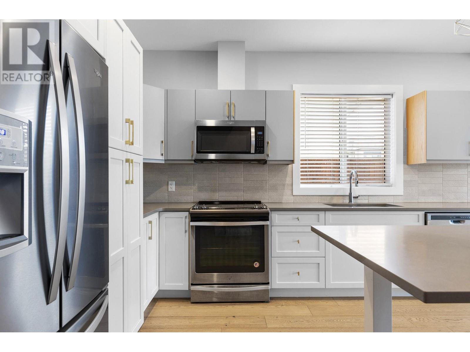 728 Coopland Crescent, Kelowna, British Columbia  V1Y 2V1 - Photo 10 - 10345487