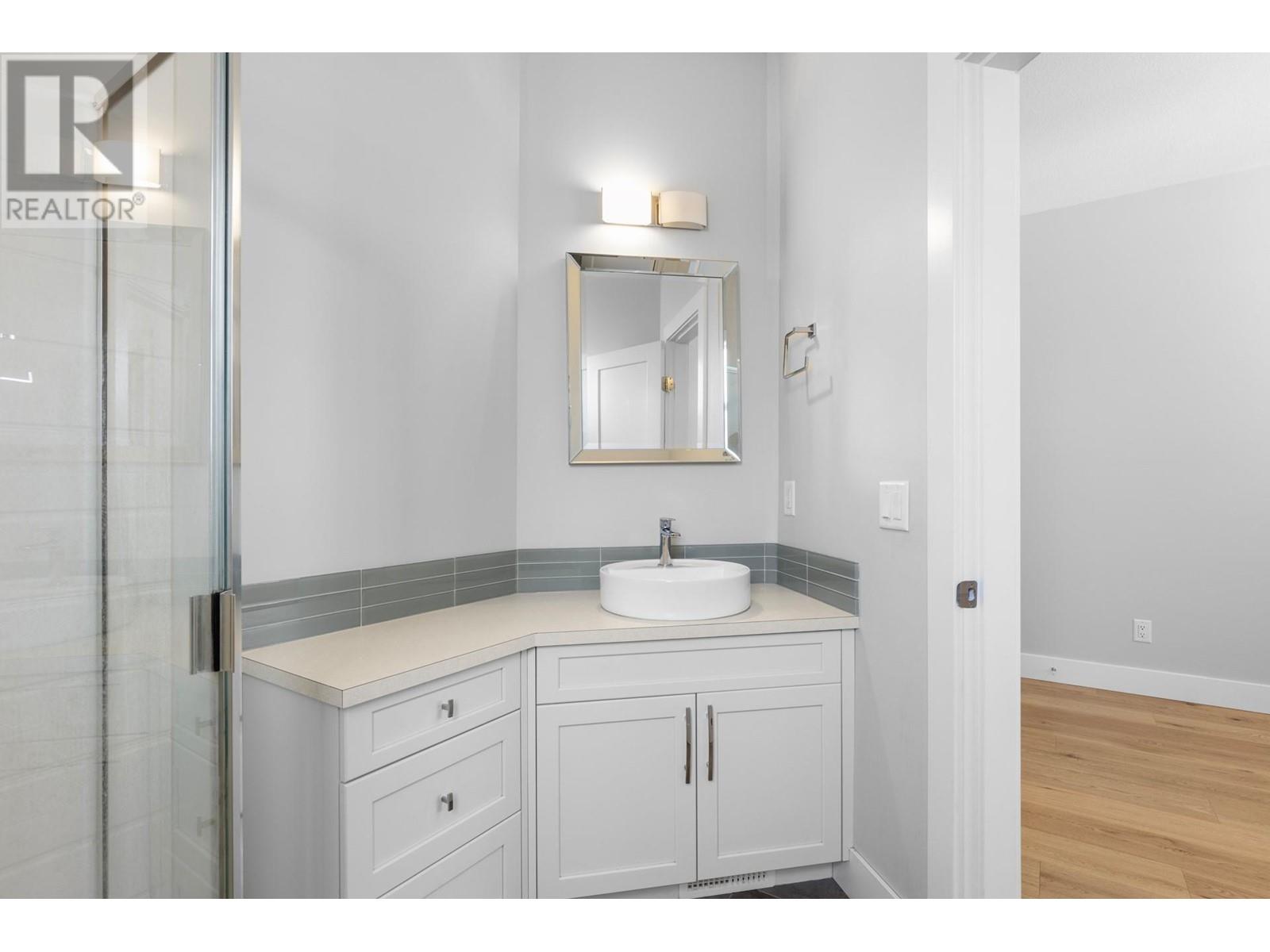 728 Coopland Crescent, Kelowna, British Columbia  V1Y 2V1 - Photo 24 - 10345487