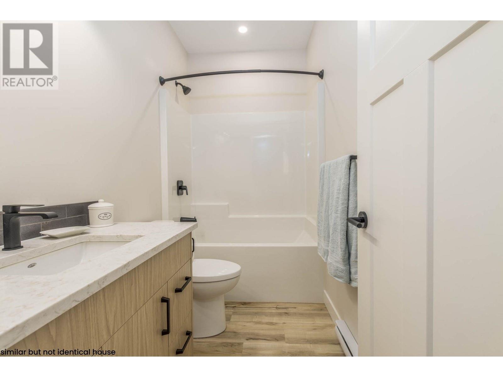 2374 6 Avenue Se, Salmon Arm, British Columbia  V1E 0H1 - Photo 20 - 10345584