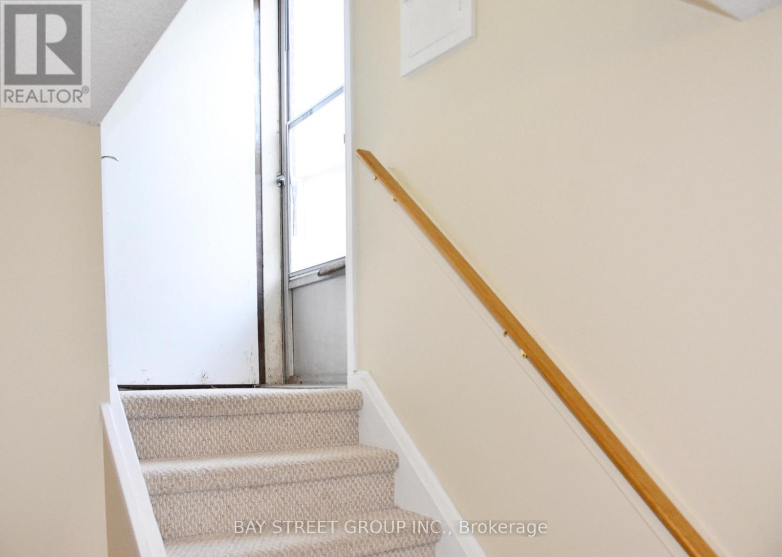 728 Sunnypoint Drive, Newmarket, Ontario  L3Y 2Z8 - Photo 29 - N12114020