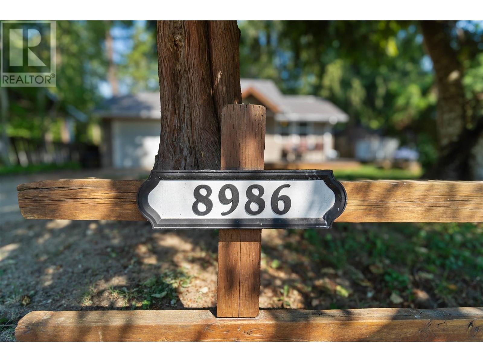 8986 Swanshore Road, Swansea Point, British Columbia  V0E 2K0 - Photo 11 - 10345704