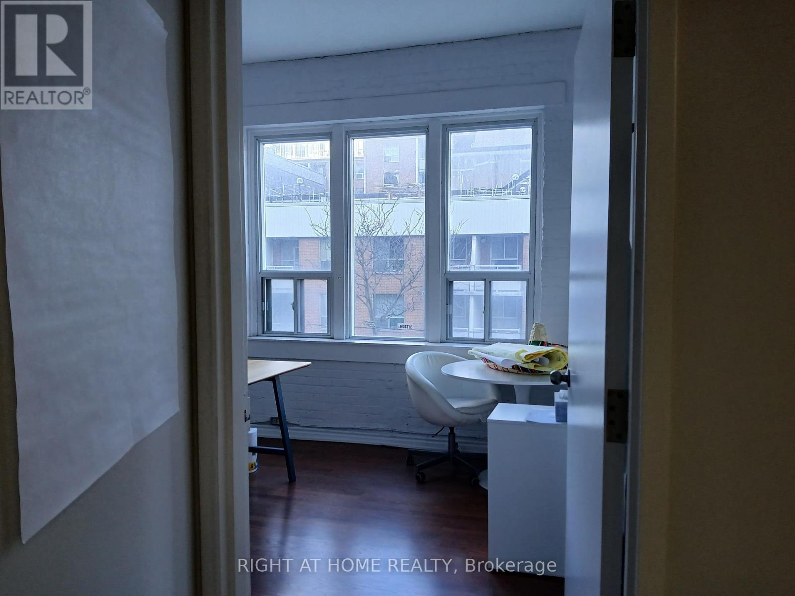 162 John Street, Toronto, Ontario  M5V 2Z5 - Photo 5 - C12054644