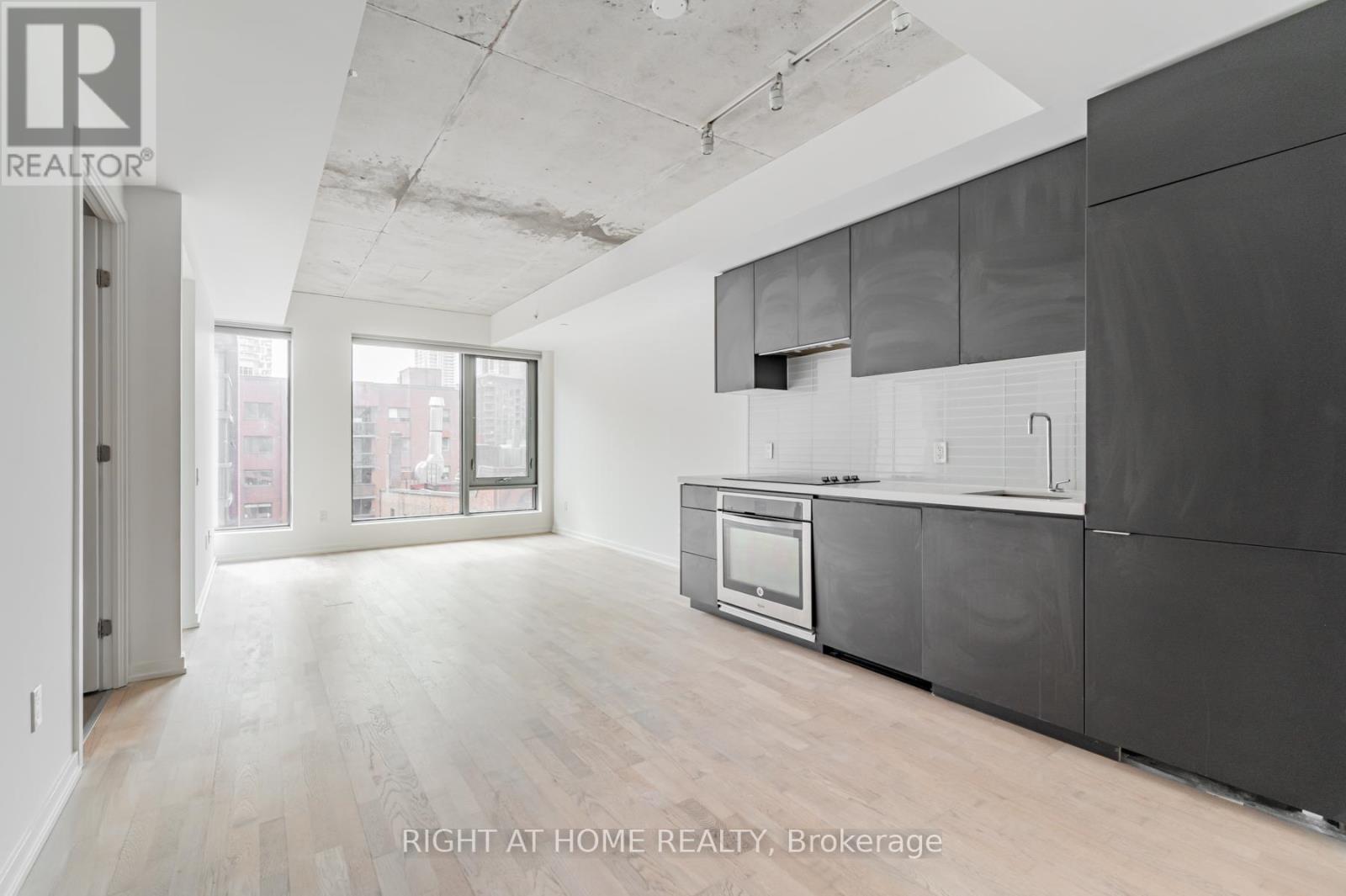 615 - 60 Colborne Street, Toronto, Ontario  M5E 1E3 - Photo 4 - C12039926
