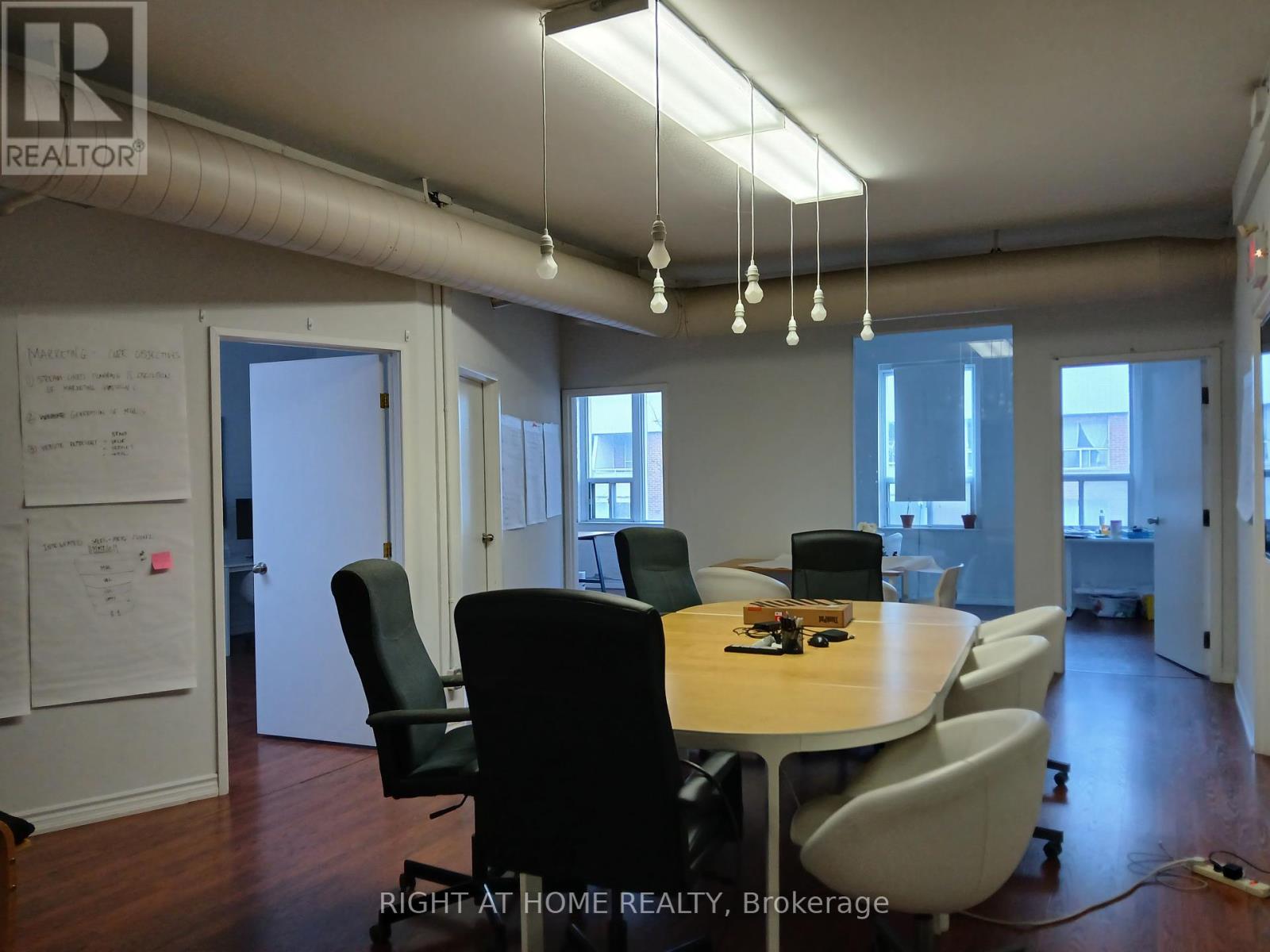 162 JOHN STREET, Toronto, Ontario