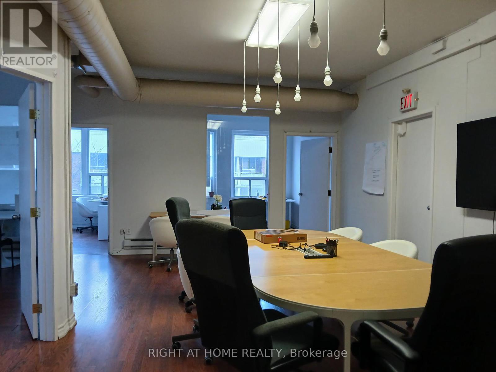 162 John Street, Toronto, Ontario  M5V 2Z5 - Photo 7 - C12054644