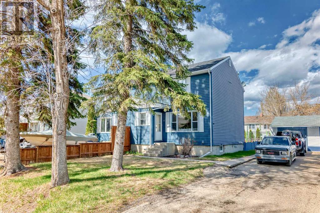 228 Pine Street, Springbrook, Alberta  T4S 0E5 - Photo 3 - A2215885