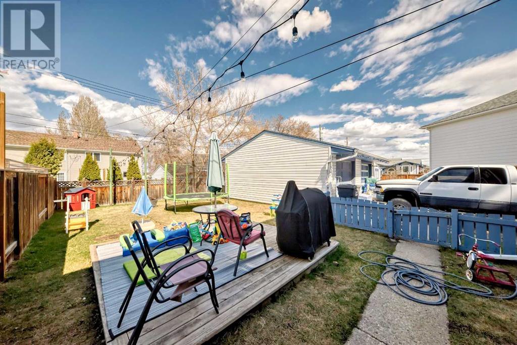 228 Pine Street, Springbrook, Alberta  T4S 0E5 - Photo 28 - A2215885