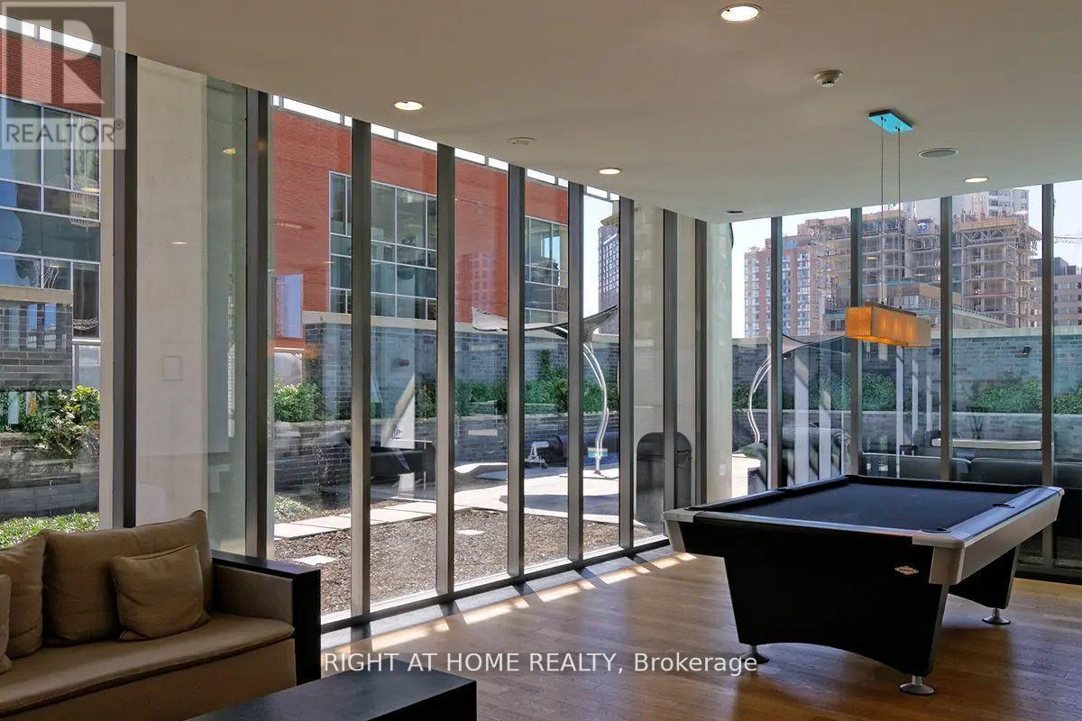 1005 - 33 Charles Street E, Toronto, Ontario  M4Y 1R9 - Photo 14 - C12087672