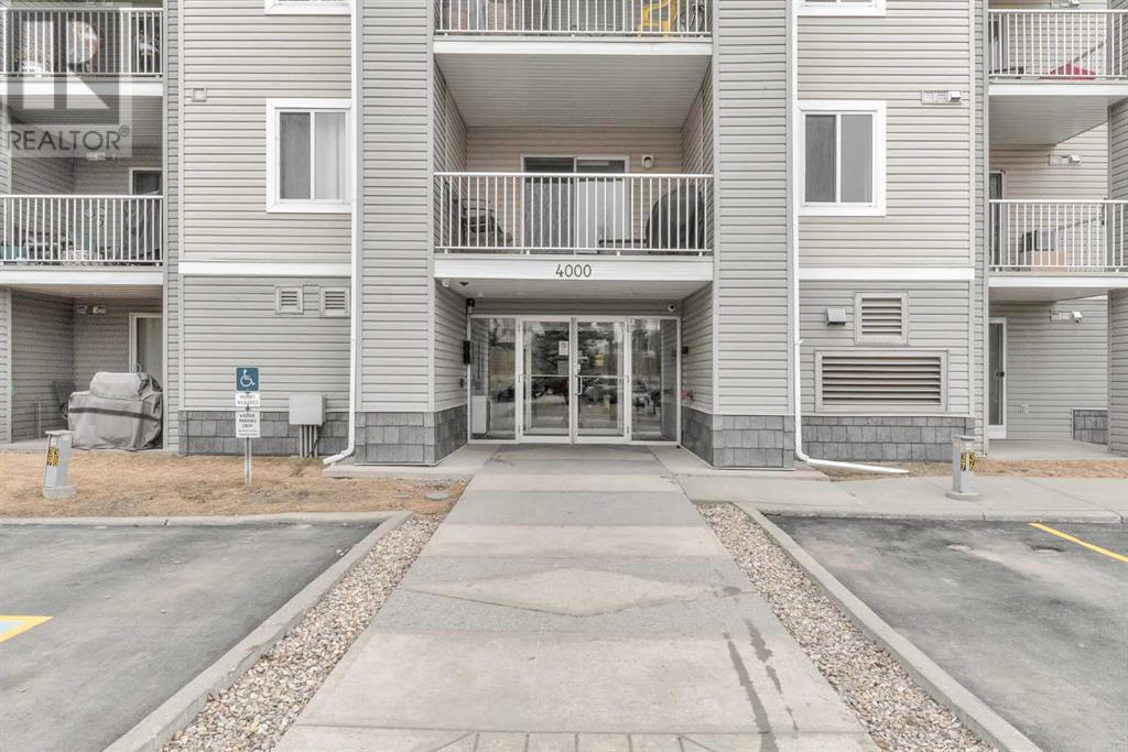 Property at 4103, 1620 70 Street SE image 5