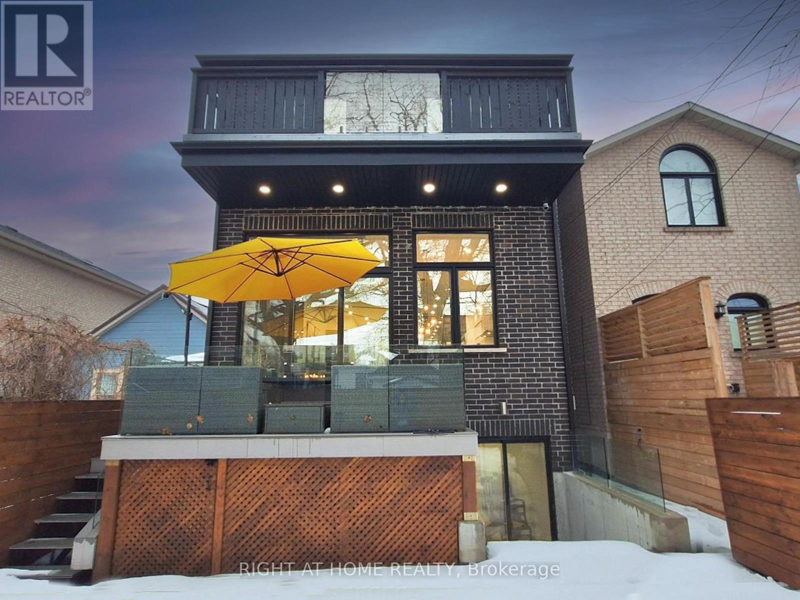 75 Holborne Avenue, Toronto, Ontario  M4C 2R2 - Photo 46 - E12004517
