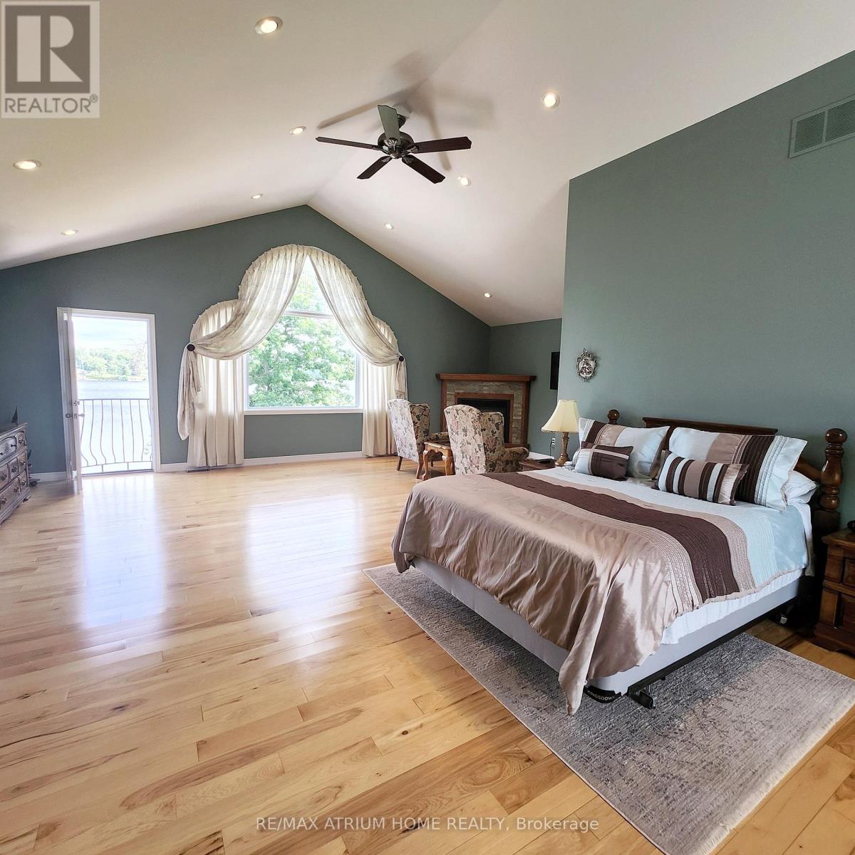 825 Southview Drive, Otonabee-South Monaghan, Ontario  K0L 1B0 - Photo 12 - X12115630