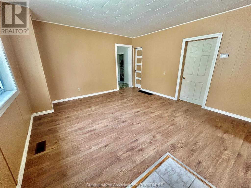 43 Pine Street, Chatham, Ontario  N7M 5G3 - Photo 7 - 25010492