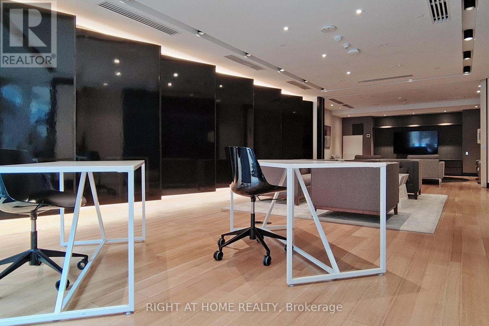 1506 - 30 Roehampton Avenue, Toronto, Ontario  M4P 0B9 - Photo 34 - C12099516