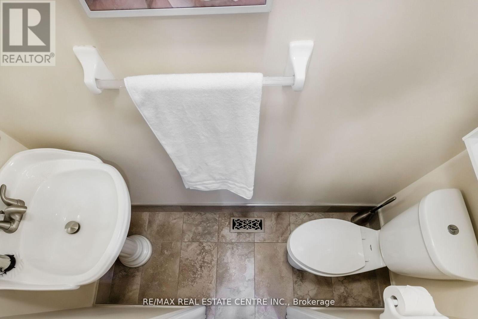 112 Ravenscliffe Court, Brampton, Ontario  L6X 4P2 - Photo 19 - W12119805