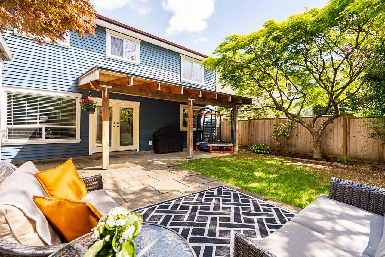 Property at 19422 61 AVENUE image 3