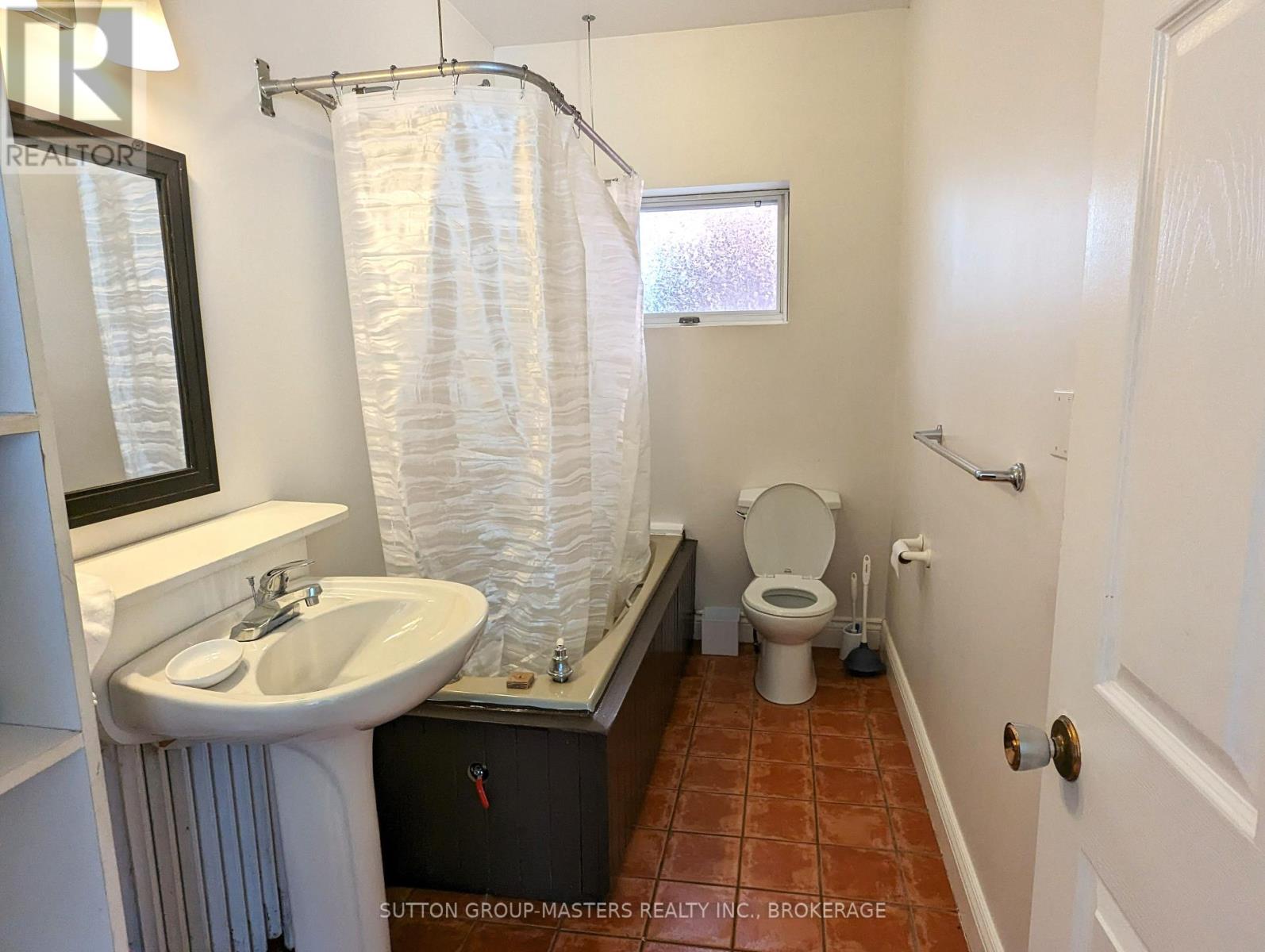 279 Frontenac Street, Kingston, Ontario  K7L 3S9 - Photo 15 - X12120027