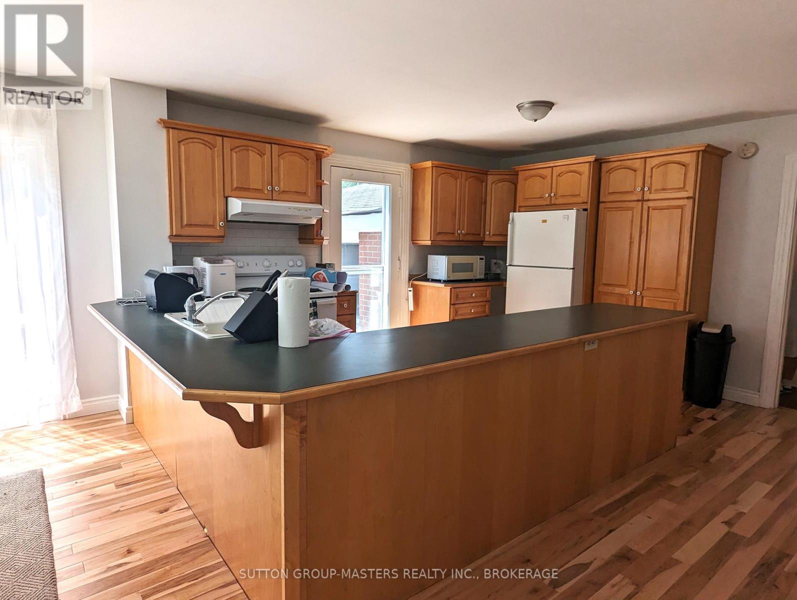 279 Frontenac Street, Kingston, Ontario  K7L 3S9 - Photo 8 - X12120027