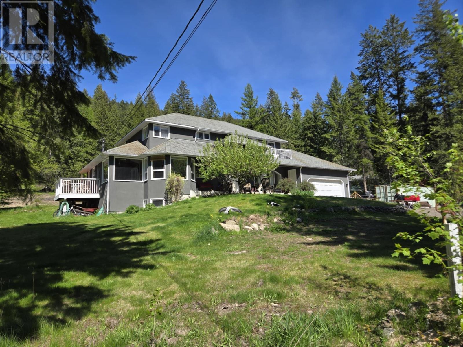 5407 Allendale Crescent, Castlegar, British Columbia  V1N 4V8 - Photo 4 - 10338016
