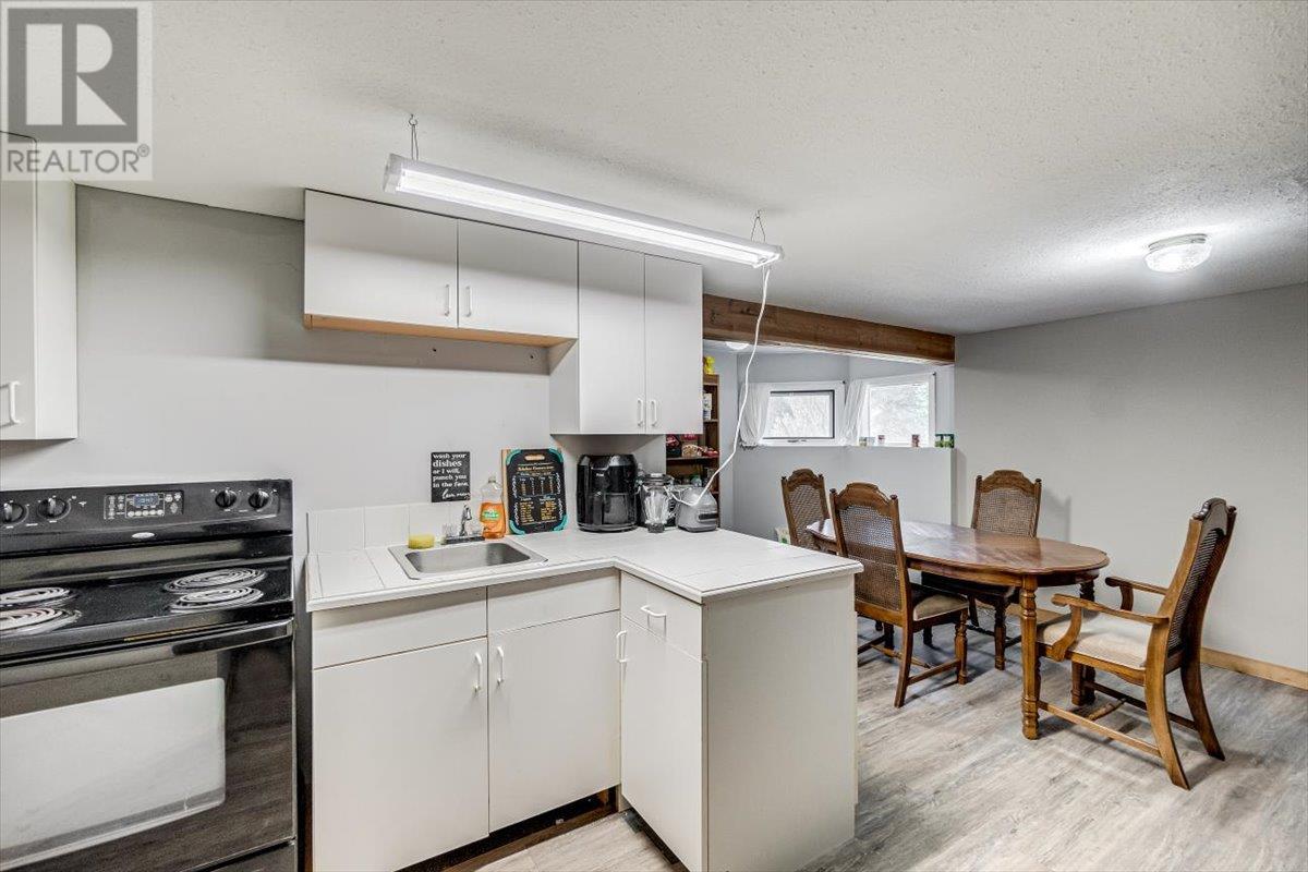 5407 Allendale Crescent, Castlegar, British Columbia  V1N 4V8 - Photo 39 - 10338016