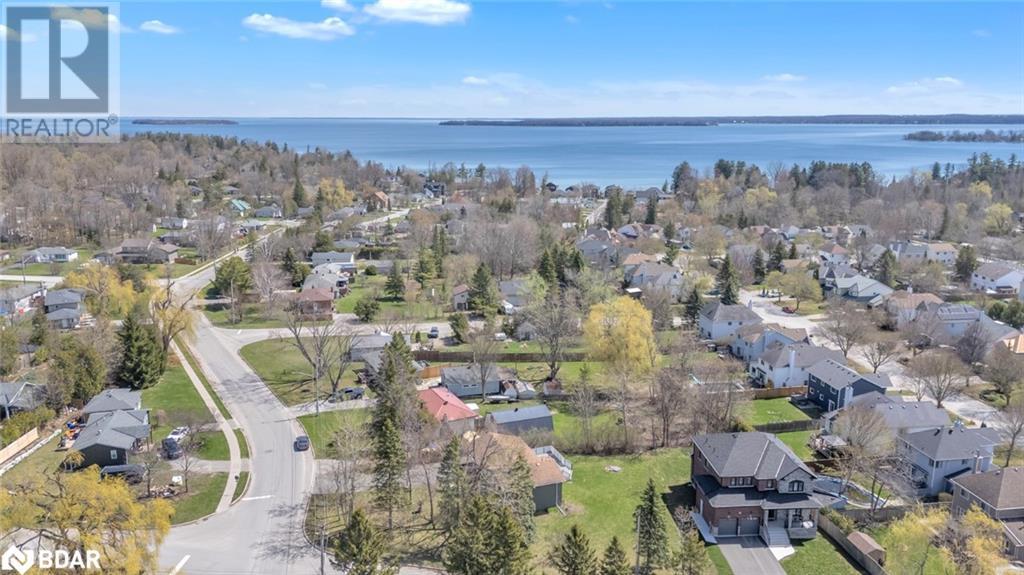 Property at 1015 WESTMOUNT Avenue image 3