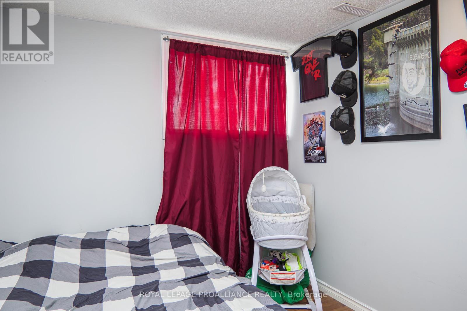 21 Pepper Avenue, Belleville, Ontario  K8P 4R2 - Photo 12 - X12120161