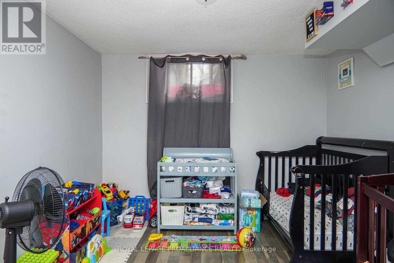 21 Pepper Avenue, Belleville, Ontario  K8P 4R2 - Photo 6 - X12120161
