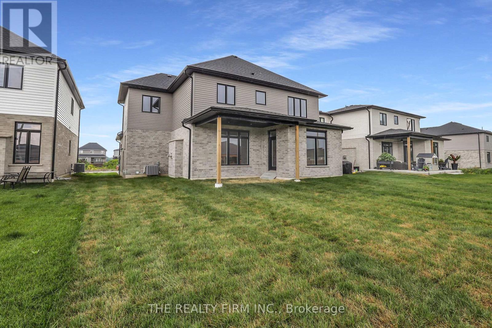 36 Kelly Drive, Zorra, Ontario  N0M 2M0 - Photo 13 - X12120056