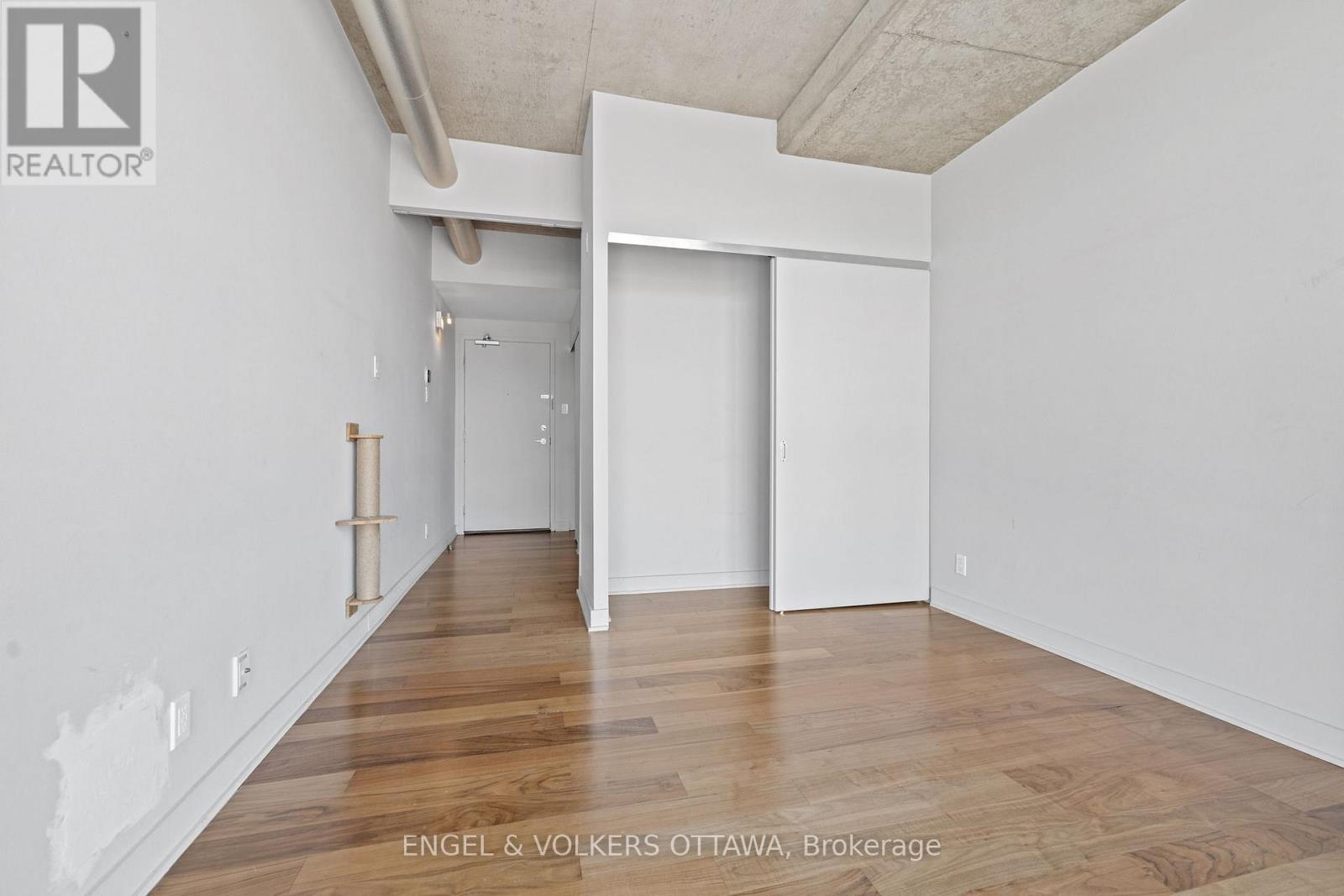 810 - 354 Gladstone Avenue, Ottawa, Ontario  K2P 0R4 - Photo 4 - X12120073