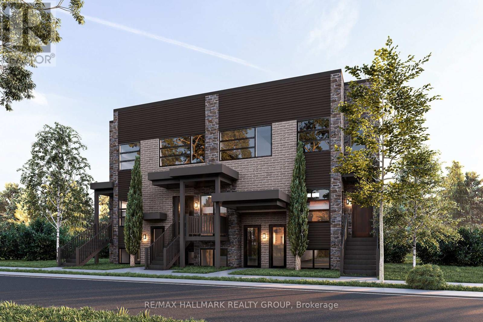 452 Blake Boulevard, Ottawa, Ontario  K1K 1B1 - Photo 1 - X12120125