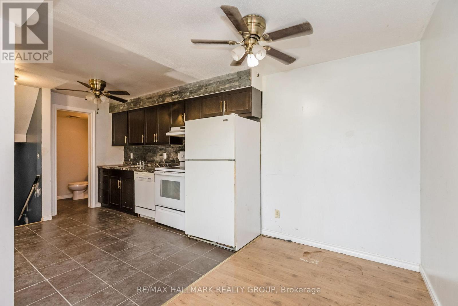44a - 802 St Andre Drive, Ottawa, Ontario  K1C 4R3 - Photo 8 - X12120166